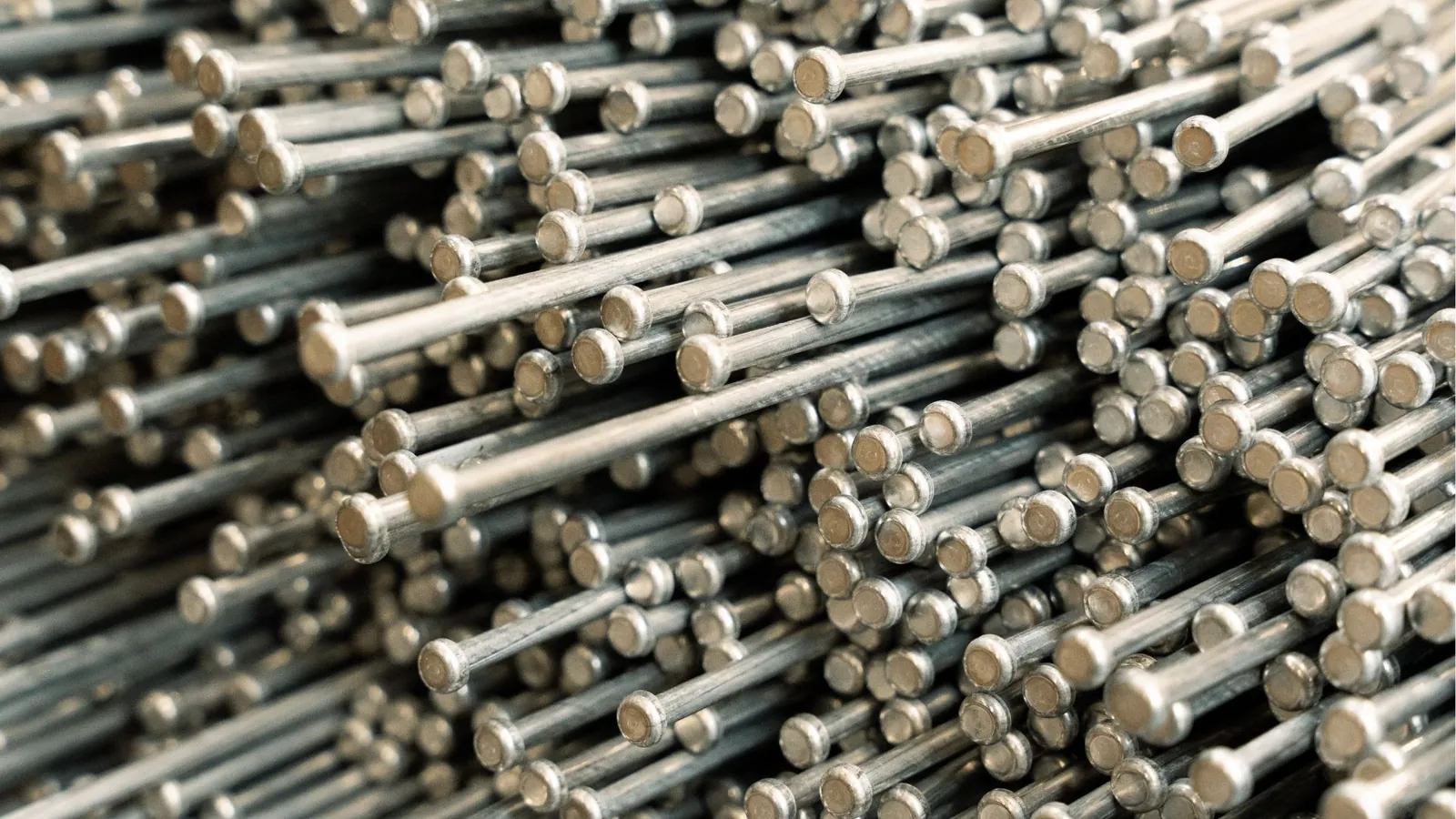 Bundel metalen insteekdraden voor de productie van transportbanden